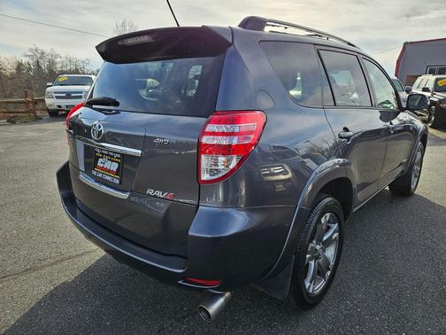 2011 Toyota RAV4 Sport