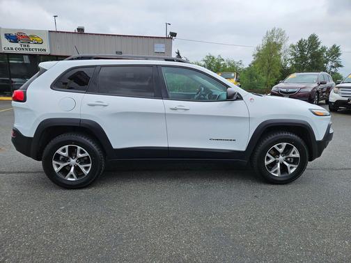 Bright White Clearcoat 2018 Jeep Cherokee Trailhawk