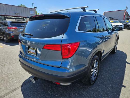 Obsidian Blue Pearl 2018 Honda Pilot EX