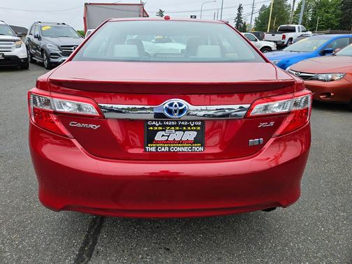 Barcelona Red Metallic 2013 Toyota Camry Hybrid XLE