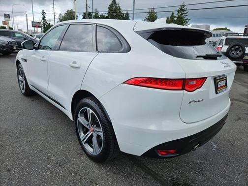 2017 Jaguar F-PACE 35t R-Sport