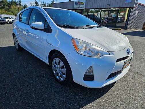 2012 Toyota Prius c Three