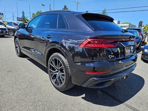 Orca Black Metallic 2019 Audi Q8 3.0T Premium Plus