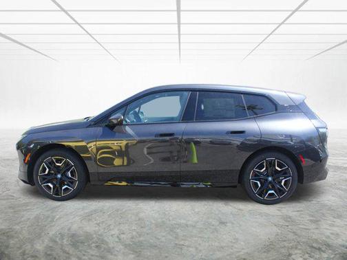 2025 BMW iX xDrive50