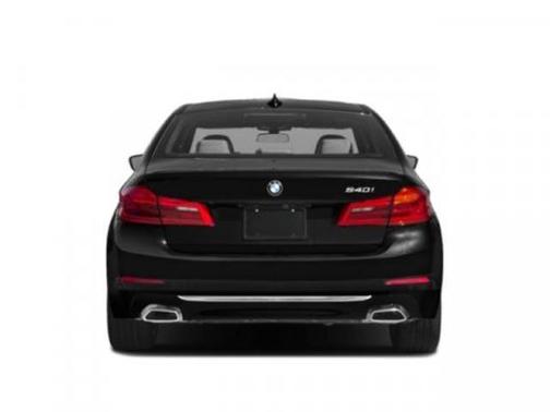 Photo 5 of 17 of 2019 BMW 540 i xDrive