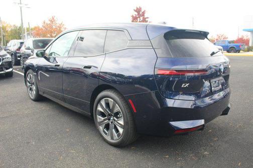 2026 BMW iX xDrive45