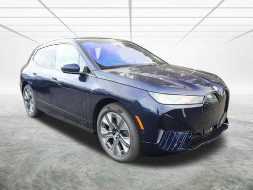 2026 BMW iX xDrive45