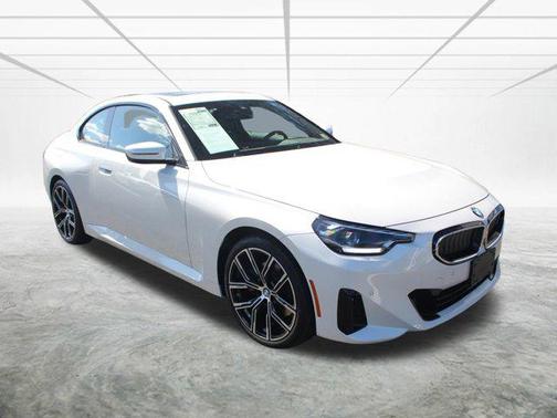 2024 BMW 230 i xDrive