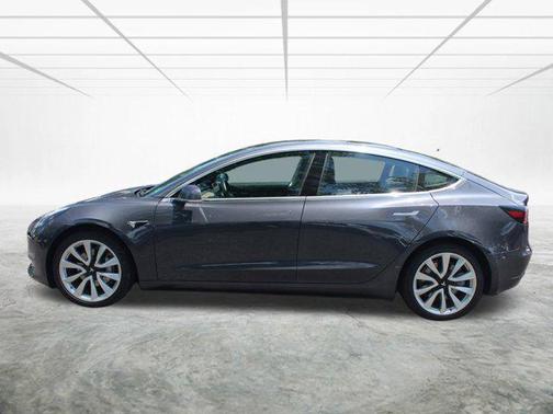 2018 Tesla Model 3 Performance
