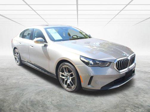 2025 BMW i5 xDrive40