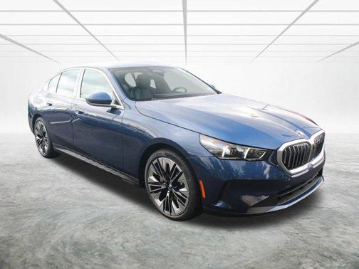 2026 BMW 530 i xDrive