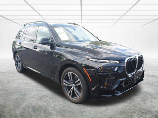 2024 BMW X7 M60i