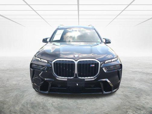 2024 BMW X7 M60i