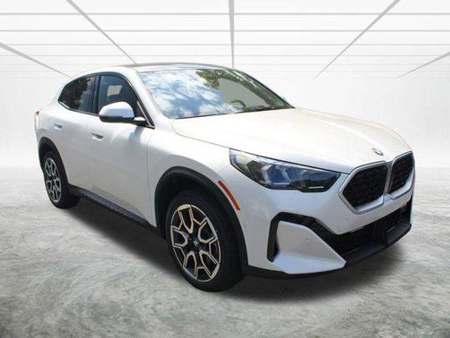 2025 BMW X2 xDrive28i