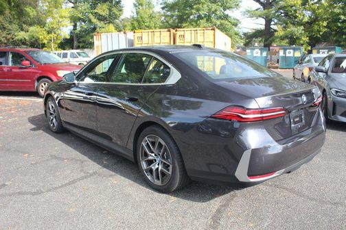 2025 BMW i5 xDrive40