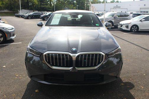 2025 BMW i5 xDrive40
