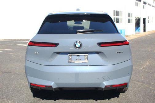 2026 BMW iX xDrive45