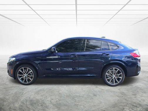 2025 BMW X4 xDrive30i