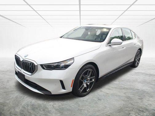 2025 BMW i5 xDrive40