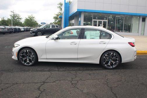 2025 BMW 330 i xDrive