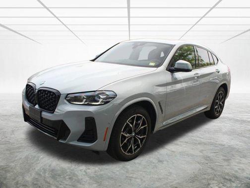 2024 BMW X4 xDrive30i
