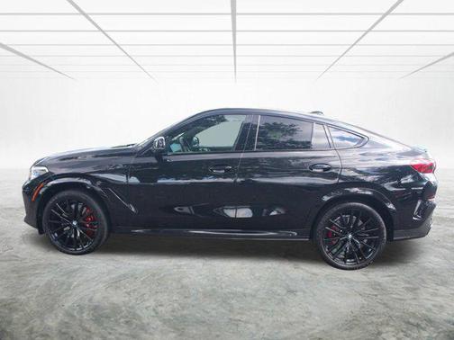 2021 BMW X6 M50i
