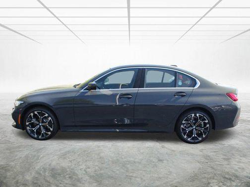 2025 BMW 330 i xDrive