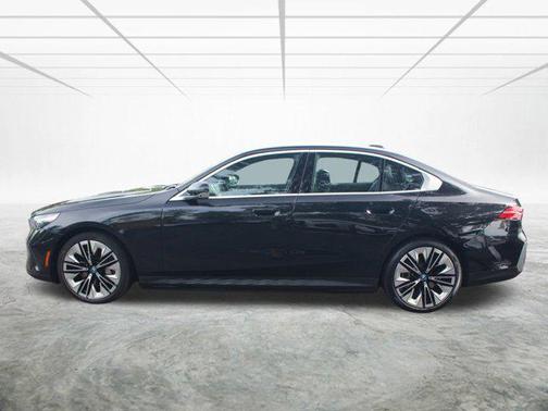 2025 BMW i5 xDrive40