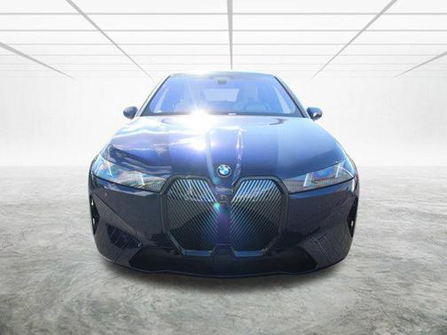 2026 BMW iX xDrive60