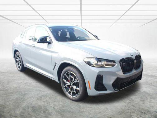 2025 BMW X4 M40i