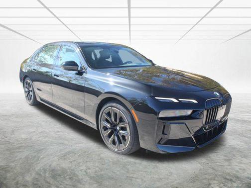 2025 BMW 760 i xDrive