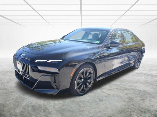 2025 BMW 760 i xDrive
