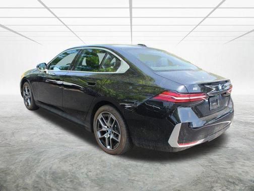 2024 BMW i5 eDrive40