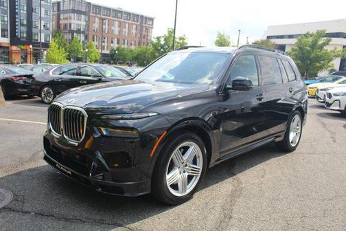 2025 BMW X7 ALPINA XB7