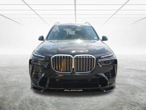 2025 BMW X7 ALPINA XB7