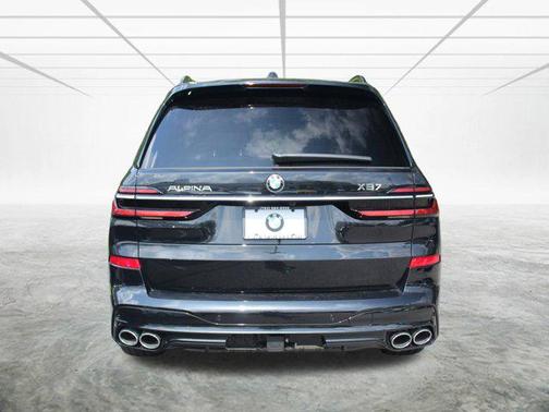 2025 BMW X7 ALPINA XB7