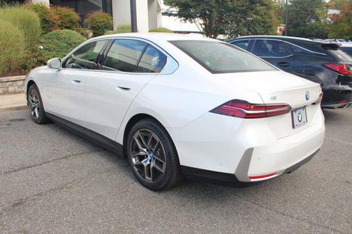 2024 BMW i5 eDrive40