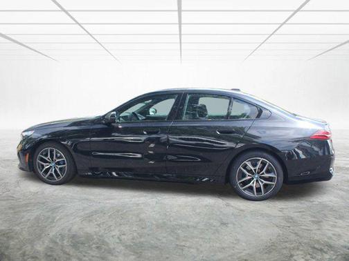 2025 BMW i5 xDrive40