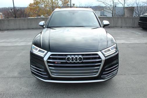 Photo 2 of 32 of 2018 Audi SQ5 3.0T Premium Plus