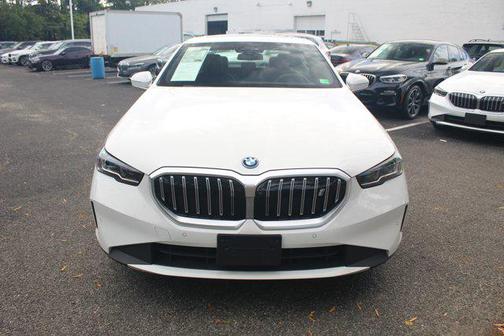 2025 BMW i5 xDrive40