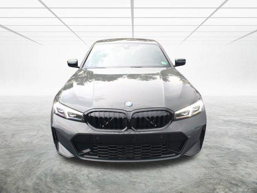 2025 BMW 330 i xDrive