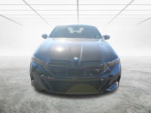 2025 BMW i5 M60