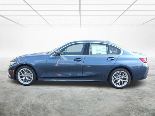 2025 BMW 330 i xDrive
