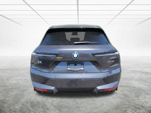 2025 BMW iX xDrive50