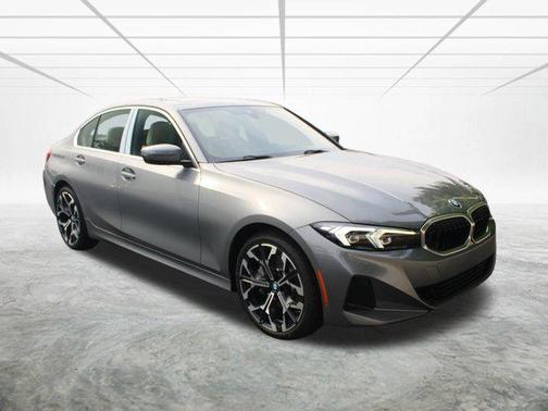 2025 BMW 330 i xDrive