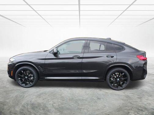 2023 BMW X4 xDrive30i