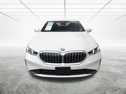 2024 BMW 530 i xDrive
