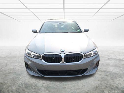 2025 BMW 330 i xDrive