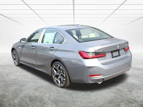 2025 BMW 330 i xDrive