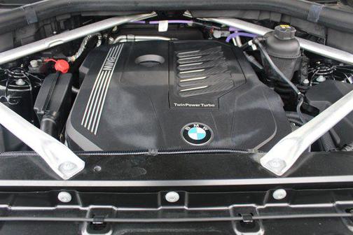 2022 BMW X6 xDrive40i